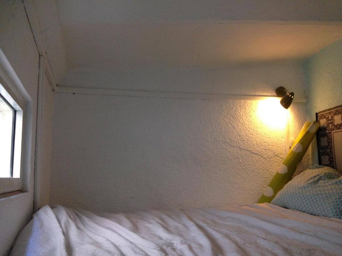 Pleasant 120 M2 Duplex, Garden, Quiet, South, Center * Marseille