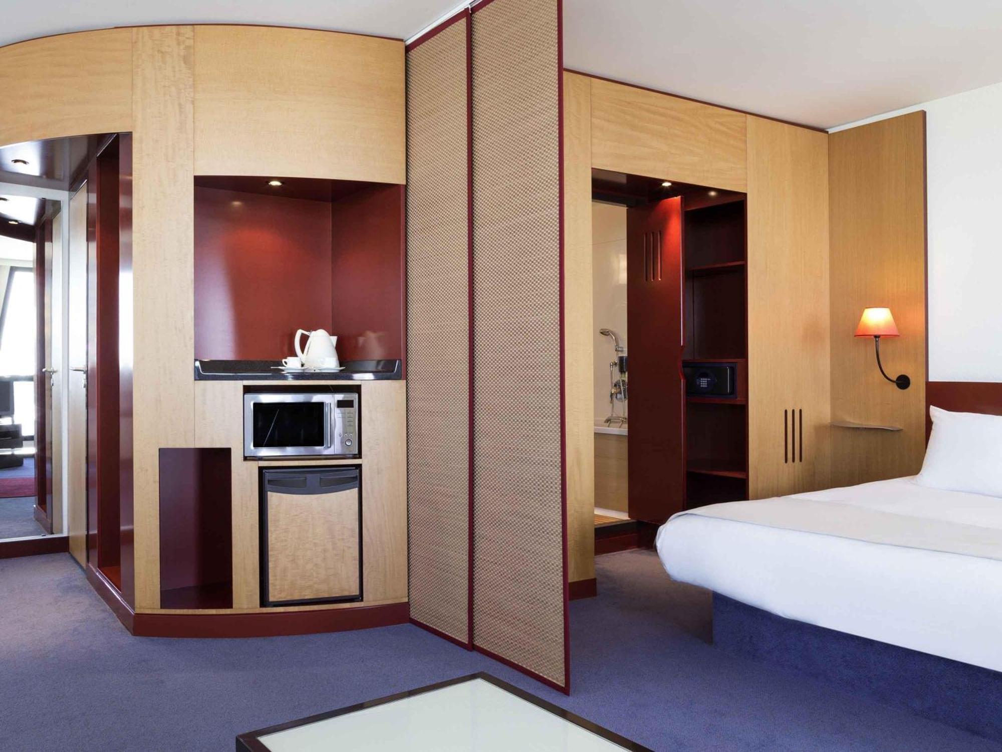 Hotel Novotel Centre Euromed 4*