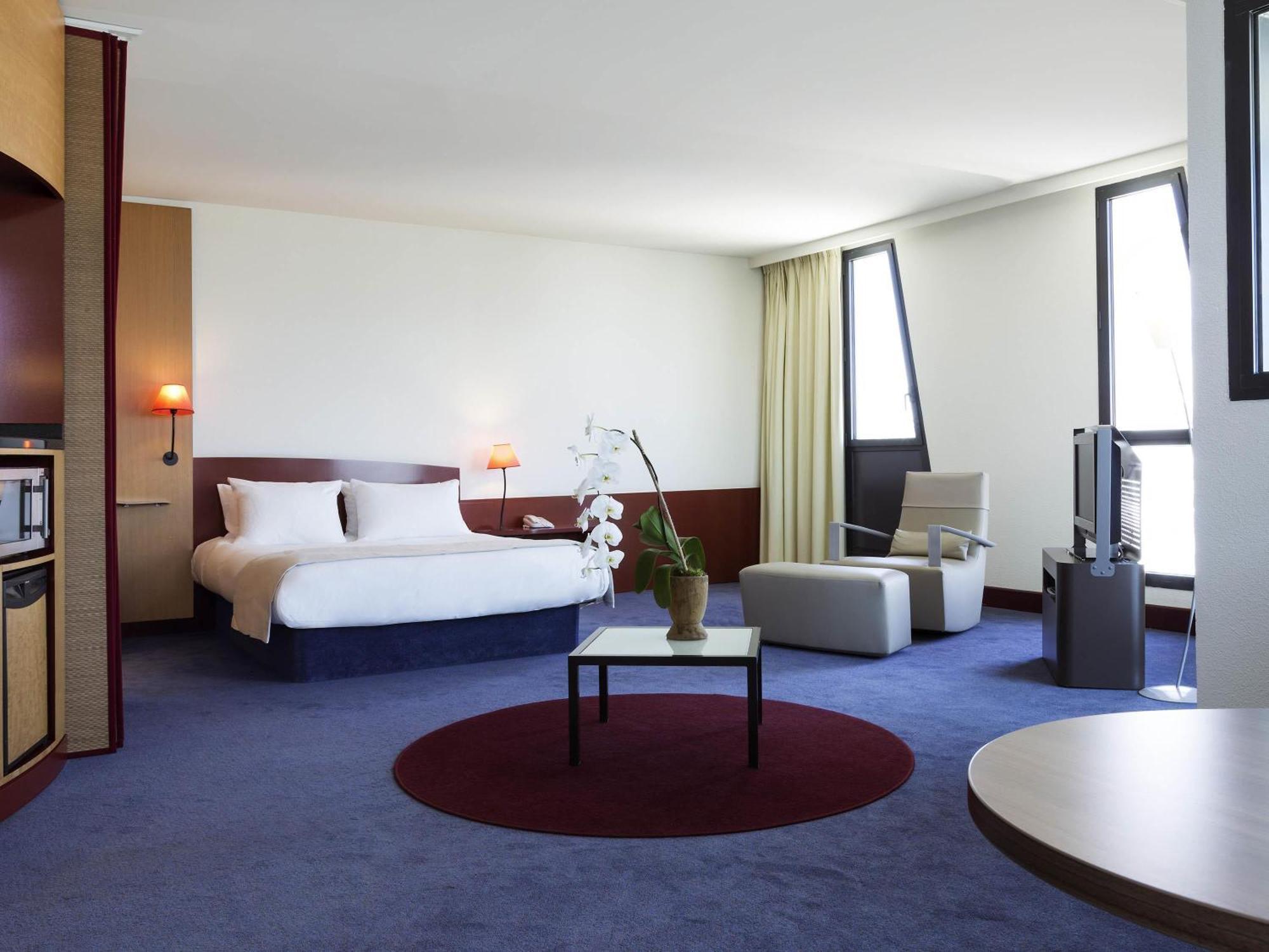 Novotel Centre Euromed Hotel 4*