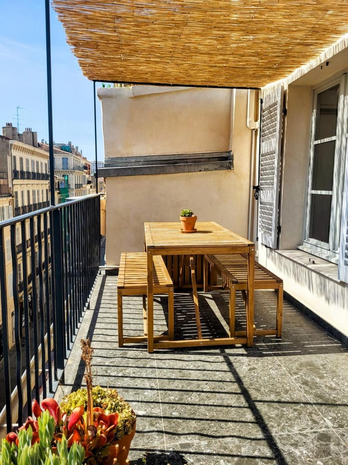 Terrasse - Hyper Centre - 2 - Parking Gratuit - Calme & Lumineux - Arrivee Autonome * Marsella