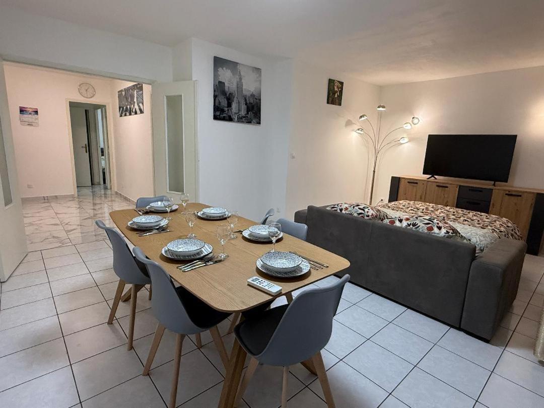 Elena Apartamento