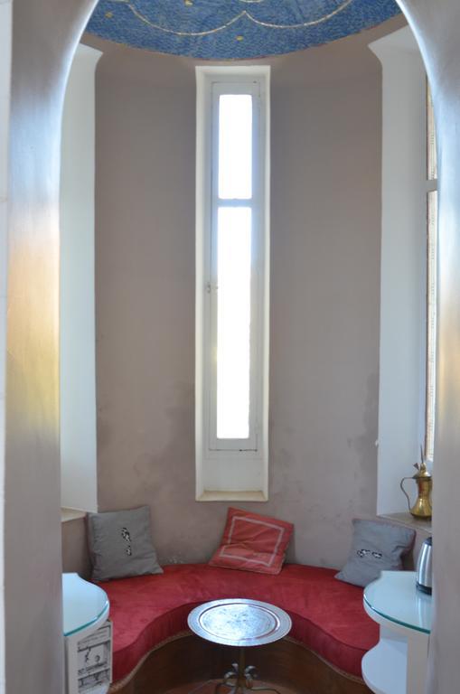 Bed & Breakfast Chateau De L'aroumias *