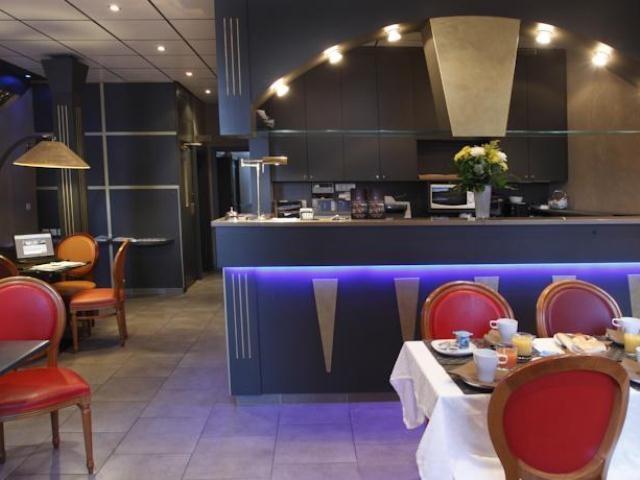 Hotel Adonis Vieux Port - Du Palais Marseilles
