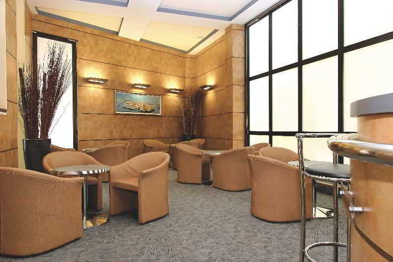 Greet Parc Chanot Velodrome Hotel 2*