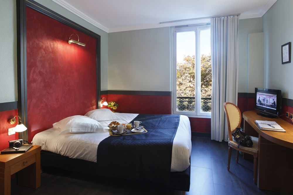 Adonis Vieux Port - Du Palais