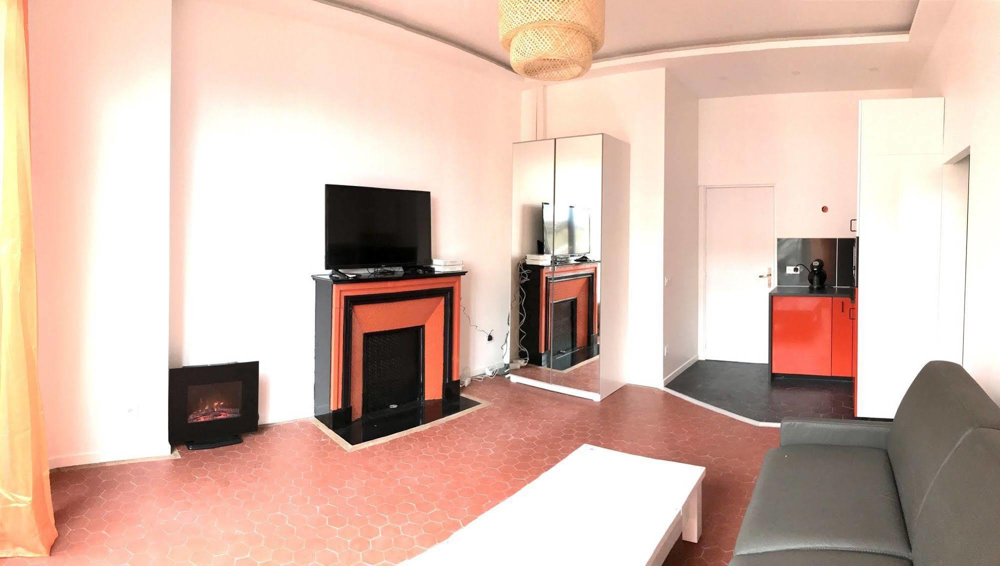 5/5 * Marseille