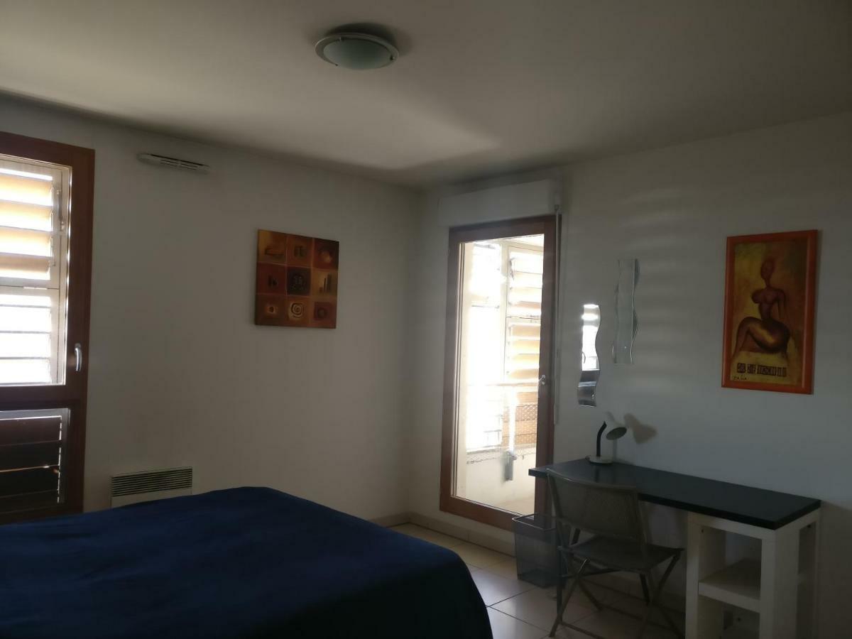 Le Village 76 M2 Climatisation 1Er Arrondissement Gare A Pied Apartamento Marselha