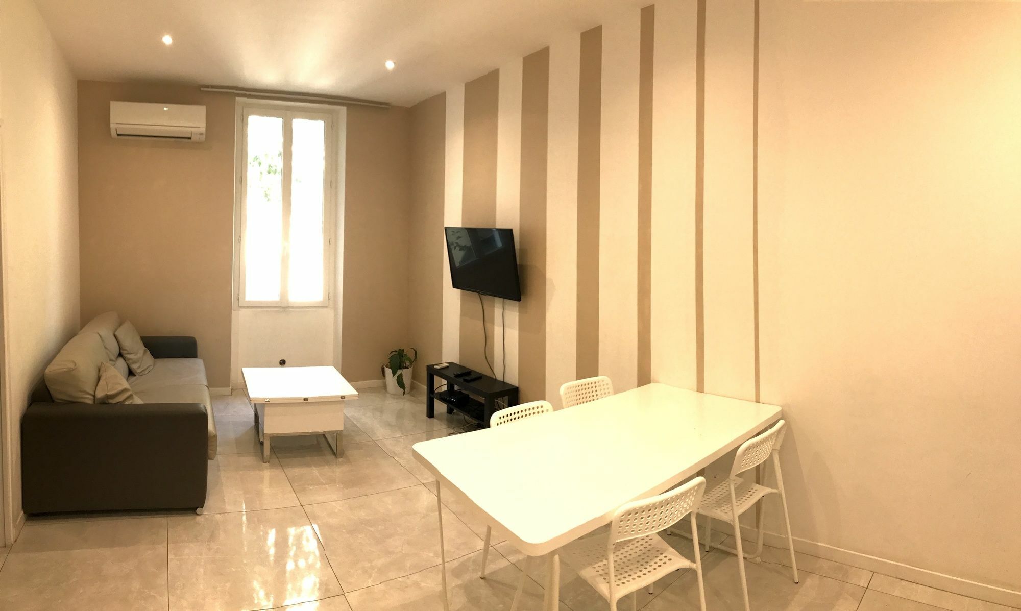 Appart. Design V.p - Anvers
