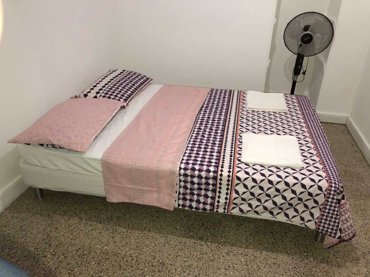 Jolie Privee 9e Homestay Marseille
