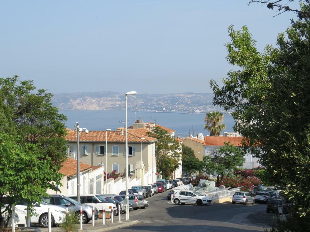 Calme Et Tres Lumineux, Au Pied De Notre Dame De La Garde Appartement Marseilles
