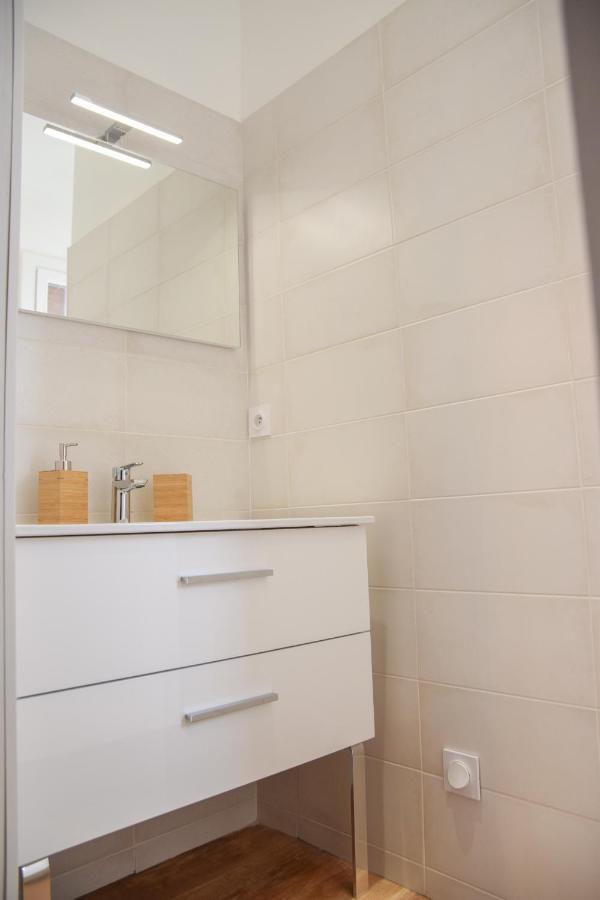 Le Voltaire Apartment