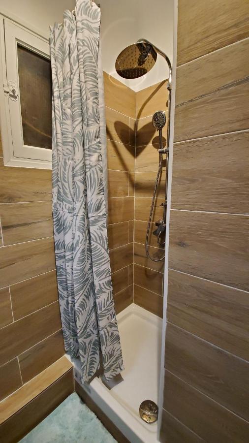Apartamento Cosy Balcon Vue Degagee Au Coeur De - Joliette *
