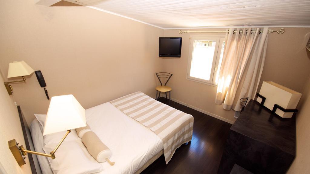 Boutique Azur 2*
